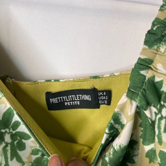 PrettyLittleThing Petite Green Yellow White Floral Puff Mini Dress. Size 0 - Picture 6 of 17